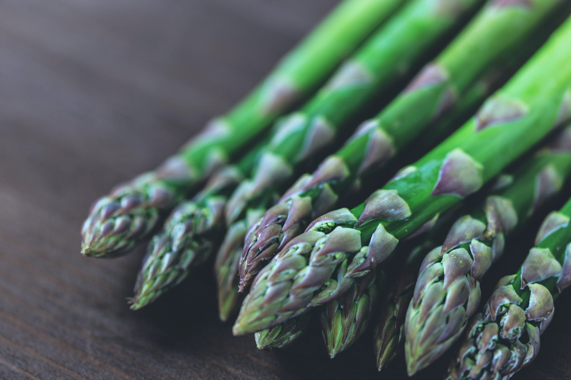10 Reasons why you should eat more Asparagus 2 asparagus