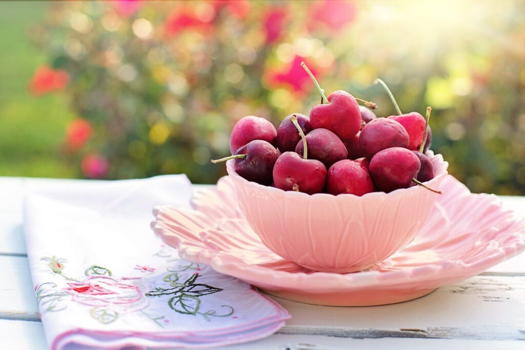 7 Antioxidant-rich fruits and its health benefits 9 cherry fruit