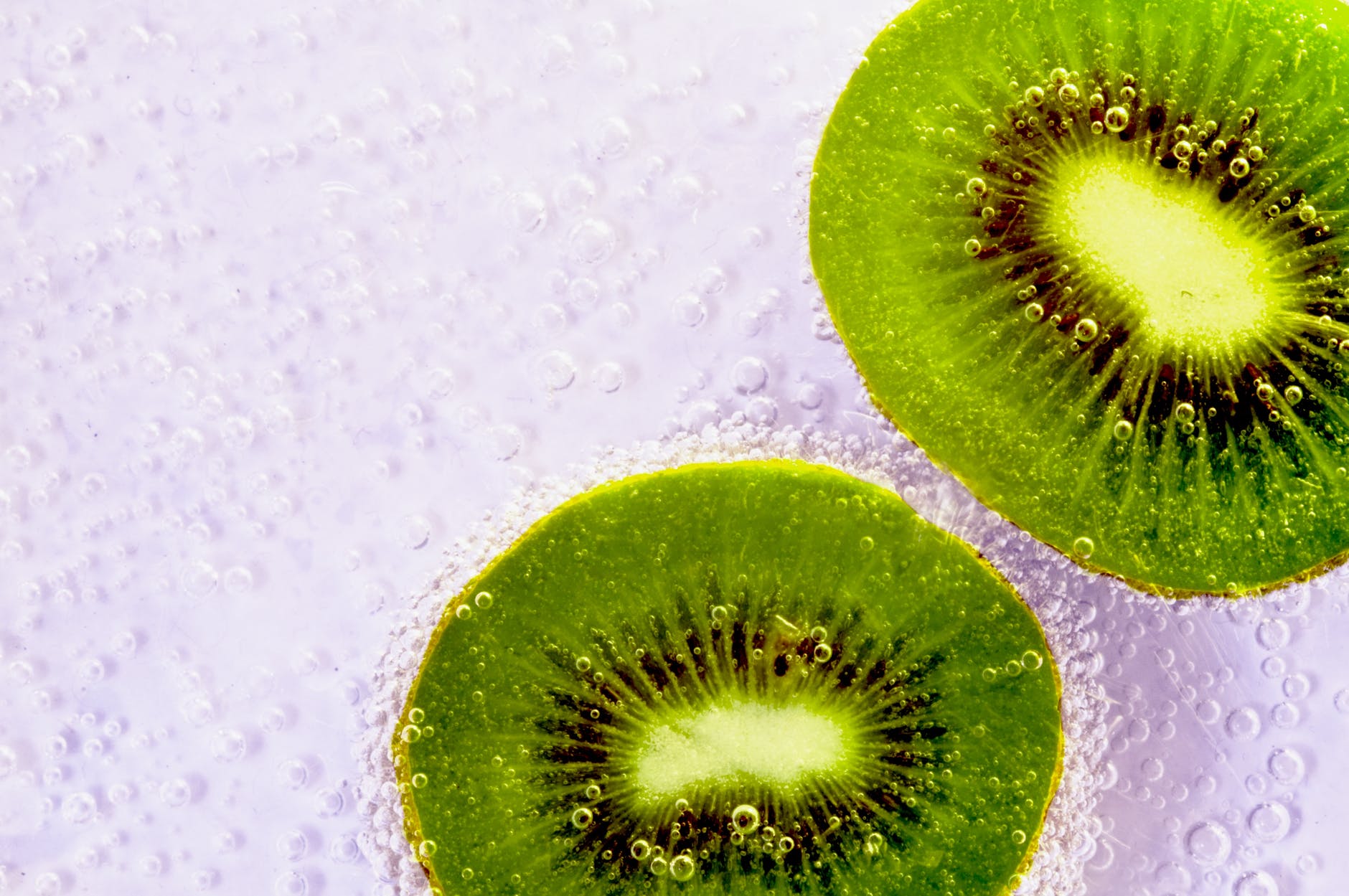 8 Impressive Health Benefits of kiwi fruit for Your Health 2 kiwi fruit
