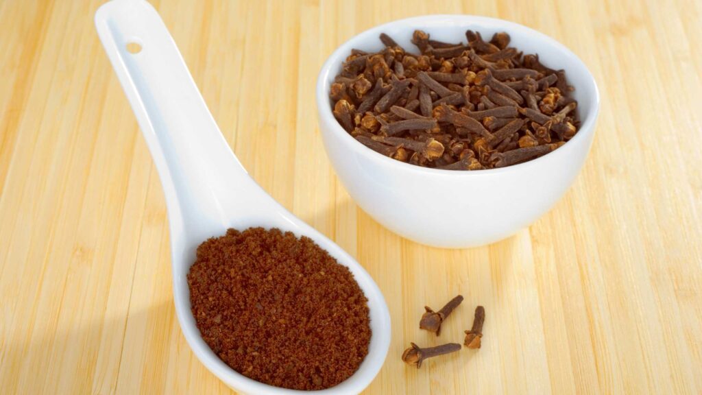 ground cloves