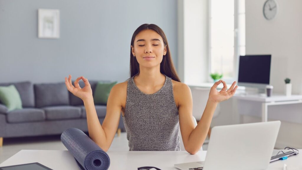 6 Healthy Practices to Adopt in the Office to Avoid Weight Gain 2 6 Healthy Practices to Adopt in the Office to Avoid Weight Gain